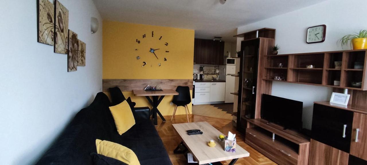 Apartman Relax - Free Public Parking Σαράγεβο Εξωτερικό φωτογραφία